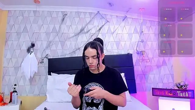 Snapshot of JustinePerry chatting on November 2, 2025, 3:44 am JustinePerry online show from November 2, 2025, 3:44 am