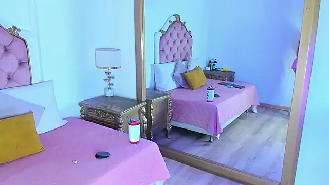 Candy5Girl online show from February 25, 2025, 7:38 pm