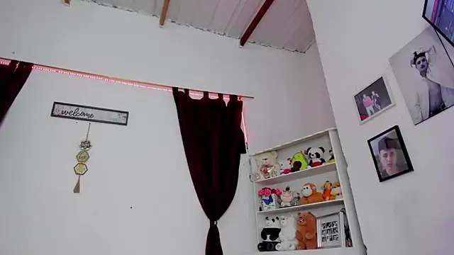 Snapshot of megan_100 chatting on October 9, 2025, 7:03 pm megan 100 online show from October 9, 2025, 7:03 pm