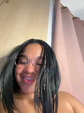 Snapshot of Lucy_wilson5 chatting on February 2, 2025, 7:09 am Lucy wilson5 online show from February 2, 2025, 7:09 am