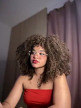 Snapshot of Lucy_wilson5 chatting on March 3, 2025, 9:34 am Lucy wilson5 online show from March 3, 2025, 9:34 am