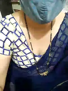 Snapshot of aliseanu chatting on February 11, 2025, 9:20 am aliseanu online show from February 11, 2025, 9:20 am