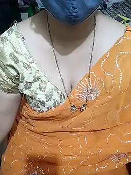 Snapshot of aliseanu chatting on February 16, 2025, 1:47 am aliseanu online show from February 16, 2025, 1:47 am