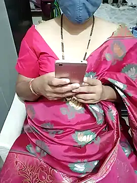 Snapshot of aliseanu chatting on February 14, 2025, 1:02 am aliseanu online show from February 14, 2025, 1:02 am