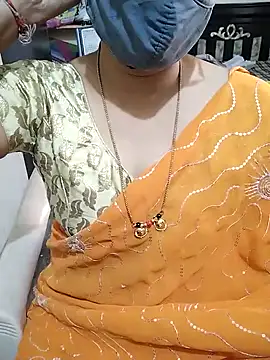 Snapshot of aliseanu chatting on February 15, 2025, 10:11 am aliseanu online show from February 15, 2025, 10:11 am