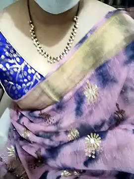 Snapshot of aliseanu chatting on October 4, 2025, 5:31 am aliseanu online show from October 4, 2025, 5:31 am