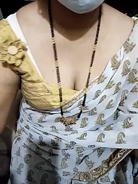 Snapshot of aliseanu chatting on March 7, 2025, 1:42 am aliseanu online show from March 7, 2025, 1:42 am