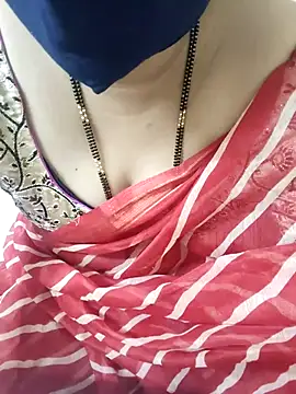 Snapshot of aliseanu chatting on October 24, 2025, 4:50 pm aliseanu online show from October 24, 2025, 4:50 pm