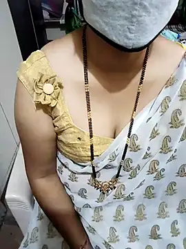 Snapshot of aliseanu chatting on March 3, 2025, 6:09 am aliseanu online show from March 3, 2025, 6:09 am