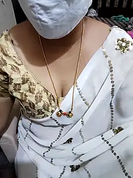 Snapshot of aliseanu chatting on March 11, 2025, 9:13 am aliseanu online show from March 11, 2025, 9:13 am