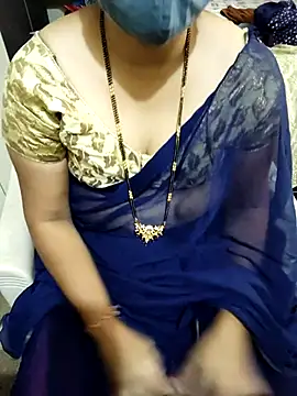 Snapshot of aliseanu chatting on March 1, 2025, 10:45 am aliseanu online show from March 1, 2025, 10:45 am