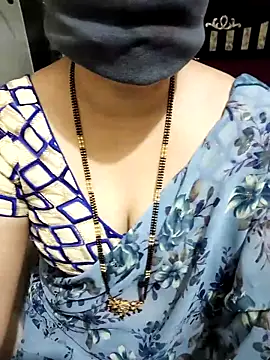 Snapshot of aliseanu chatting on March 20, 2025, 12:30 am aliseanu online show from March 20, 2025, 12:30 am