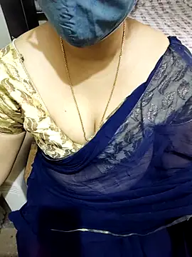 Snapshot of aliseanu chatting on March 1, 2025, 4:26 am aliseanu online show from March 1, 2025, 4:26 am