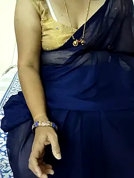 Snapshot of aliseanu chatting on March 17, 2025, 7:26 pm aliseanu online show from March 17, 2025, 7:26 pm