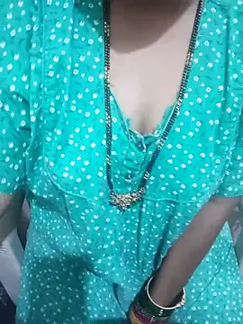 Snapshot of aliseanu chatting on September 29, 2025, 6:09 am aliseanu online show from September 29, 2025, 6:09 am