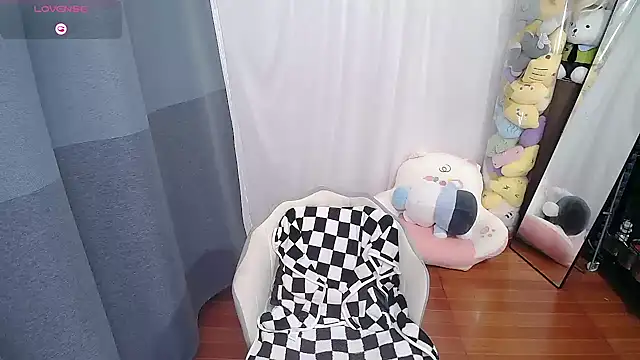 Snapshot of CN-Doudou chatting on October 30, 2025, 3:05 am CN-Doudou online show from October 30, 2025, 3:05 am