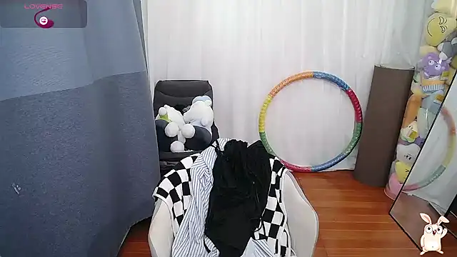 Snapshot of CN-Doudou chatting on October 1, 2025, 1:22 am CN-Doudou online show from October 1, 2025, 1:22 am