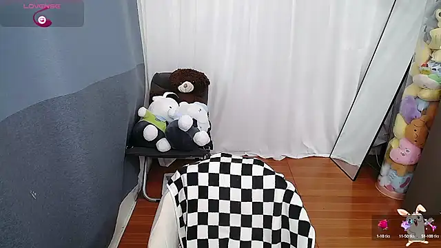 Snapshot of CN-Doudou chatting on October 13, 2025, 2:46 am CN-Doudou online show from October 13, 2025, 2:46 am