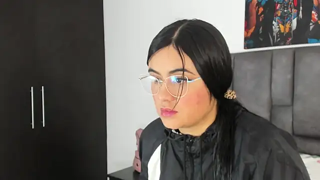 Dulce amg online show from February 2, 2025, 2:24 pm