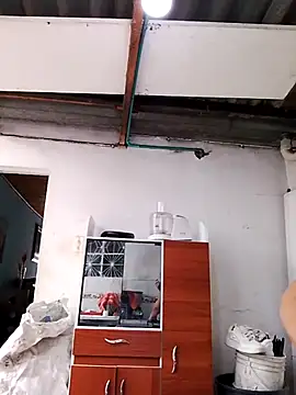 Snapshot of DirtyStefaniax chatting on October 21, 2025, 5:34 pm DirtyStefaniax online show from October 21, 2025, 5:34 pm