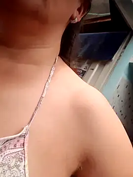 Snapshot of DirtyStefaniax chatting on March 21, 2025, 5:23 pm DirtyStefaniax online show from March 21, 2025, 5:23 pm