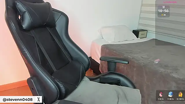 Snapshot of Stevenn_77 chatting on October 5, 2025, 2:02 am Stevenn 77 online show from October 5, 2025, 2:02 am