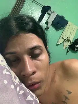 Snapshot of La_Perversa69 chatting on October 21, 2025, 11:59 pm La Perversa69 online show from October 21, 2025, 11:59 pm