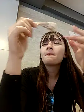 Snapshot of angel_natural chatting on October 1, 2025, 9:29 pm angel natural online show from October 1, 2025, 9:29 pm