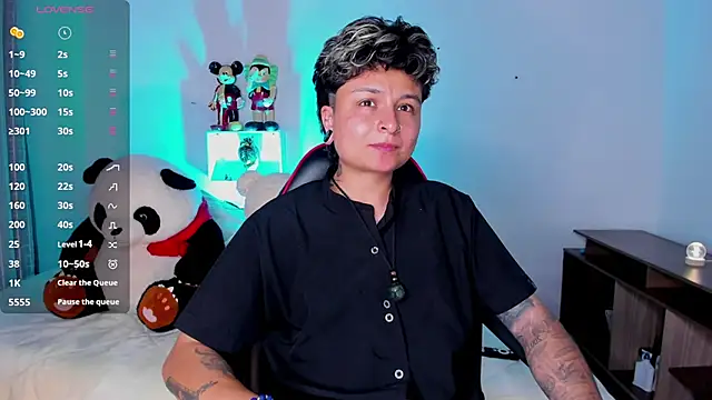 ZuryRamirez  online show from May 24, 2026, 8:31 pm