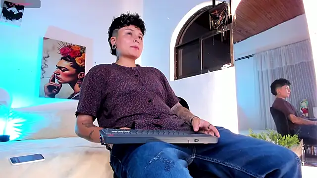 ZuryRamirez  online show from July 10, 2026, 12:10 am