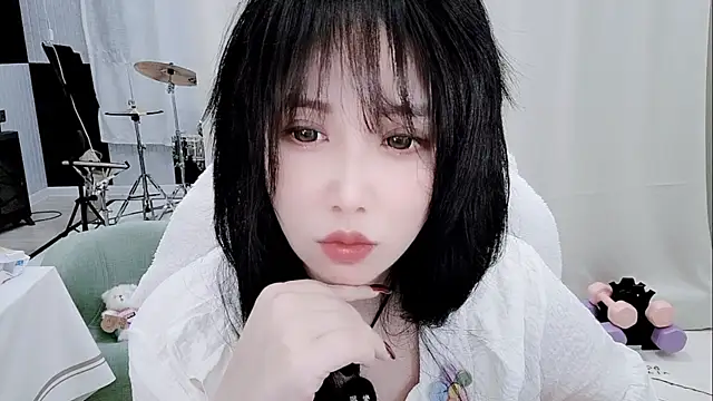 Snapshot of Vaness-a chatting on August 4, 2026, 9:52 pm Vaness-a online show from August 4, 2026, 9:52 pm