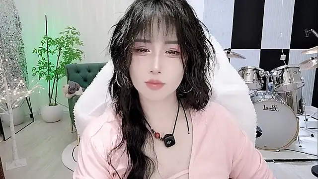 Vaness-a online show from September 27, 2025, 4:13 pm