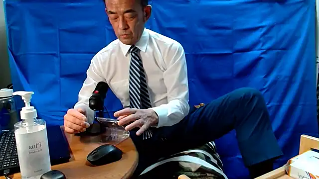 Snapshot of heita_omori chatting on April 4, 2026, 7:04 am heita omori online show from April 4, 2026, 7:04 am