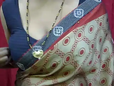 HOT-SEEMAA online show from November 27, 2025, 10:32 pm