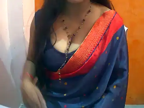 Snapshot of HOT-SEEMAA chatting on January 7, 2025, 5:22 am HOT-SEEMAA online show from January 7, 2025, 5:22 am
