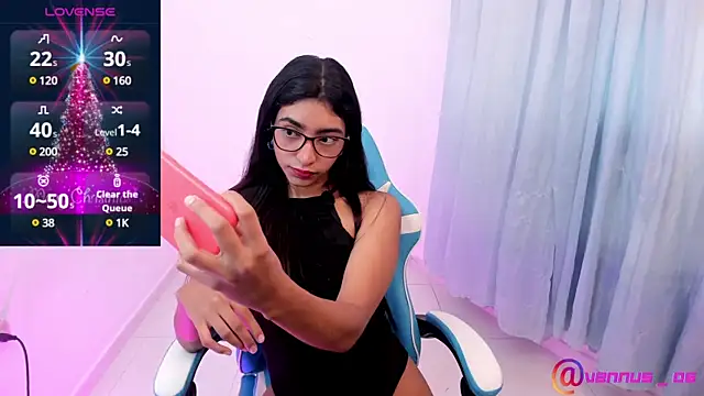 veronica 06 online show from January 3, 2025, 7:18 pm