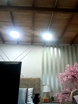 ashley  foxx  online show from January 13, 2026, 1:26 pm