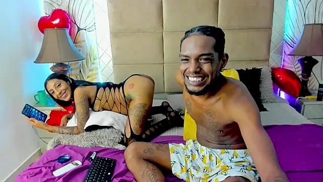 bigblackhotx1 online show from September 20, 2025, 6:18 am