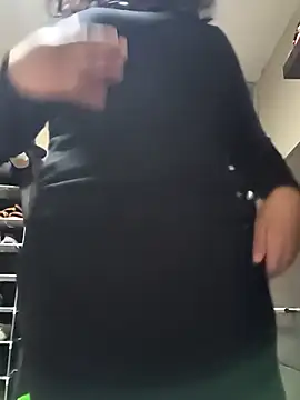 Snapshot of Kasandra02 chatting on March 4, 2026, 3:36 am Kasandra02 online show from March 4, 2026, 3:36 am