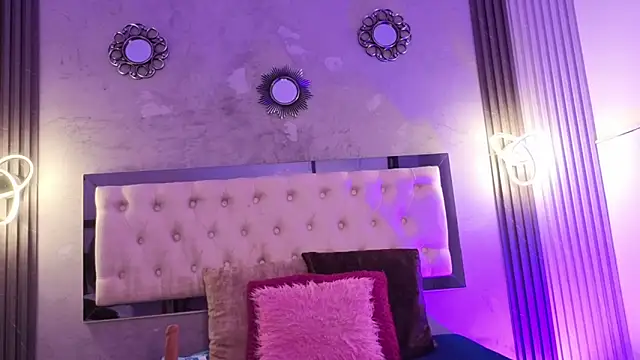 alexa andherson online show from September 26, 2025, 7:10 pm