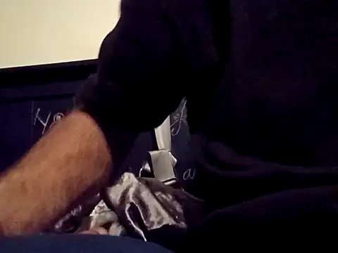 workhard87 online show from September 20, 2025, 7:13 am