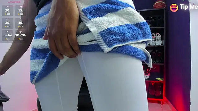 Snapshot of Marcos_garcias chatting on February 21, 2026, 9:50 pm Marcos garcias online show from February 21, 2026, 9:50 pm