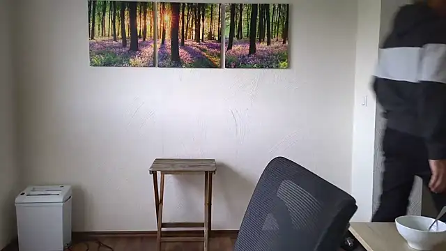 Snapshot of Harry_Boldt chatting on October 21, 2025, 9:30 am Harry Boldt online show from October 21, 2025, 9:30 am