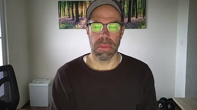 Snapshot of Harry_Boldt chatting on October 16, 2025, 6:54 am Harry Boldt online show from October 16, 2025, 6:54 am