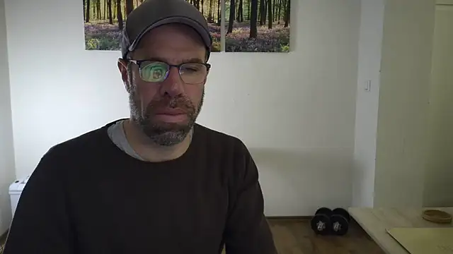 Snapshot of Harry_Boldt chatting on October 22, 2025, 5:01 pm Harry Boldt online show from October 22, 2025, 5:01 pm