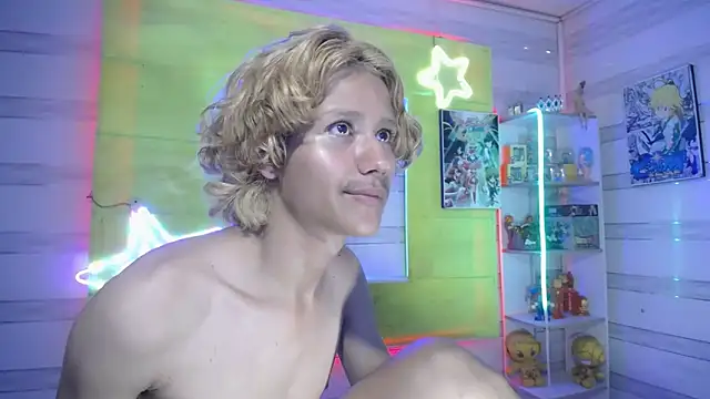 Snapshot of andy_staar chatting on December 15, 2025, 2:23 pm andy staar online show from December 15, 2025, 2:23 pm