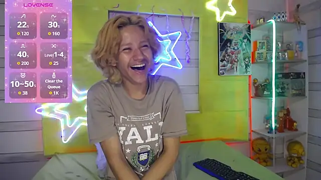 Snapshot of andy_staar chatting on December 18, 2025, 7:18 pm andy staar online show from December 18, 2025, 7:18 pm