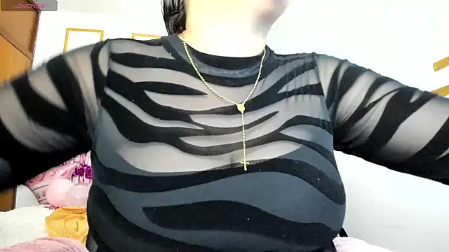 candiapole online show from May 20, 2026, 2:03 pm