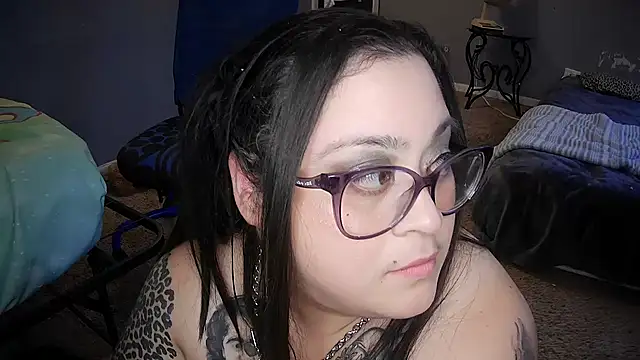 tillymarie34 online show from February 3, 2025, 7:52 pm