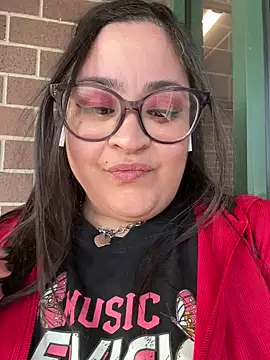 tillymarie34 online show from March 13, 2025, 10:21 pm